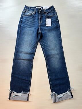 Zenana Medium Blue stretch Straight-Leg Jeans with Frayed Cuffs
